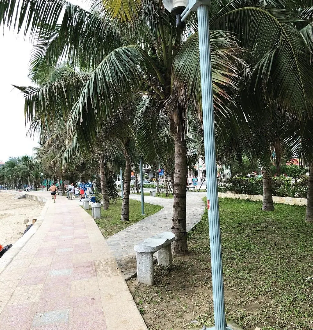 Anh Hang - Moonlight Hotel Nha Trang