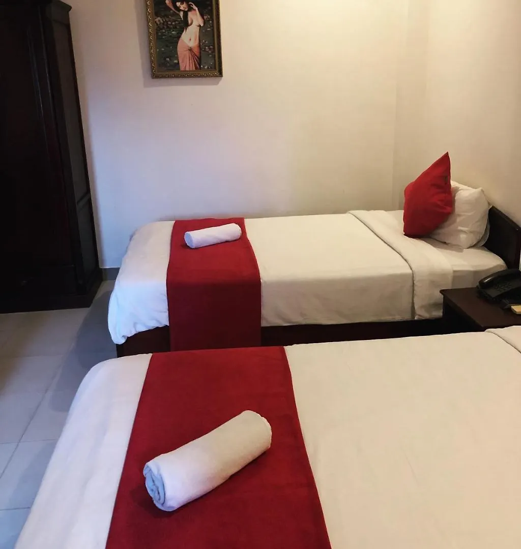 **  Anh Hang - Moonlight Hotel Nha Trang Vietnam