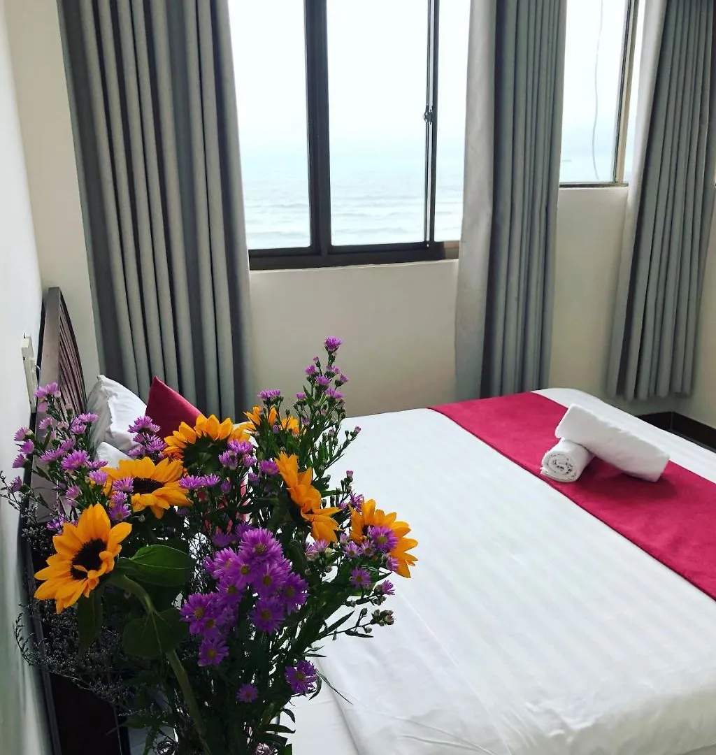 Anh Hang - Moonlight Hotel Nha Trang